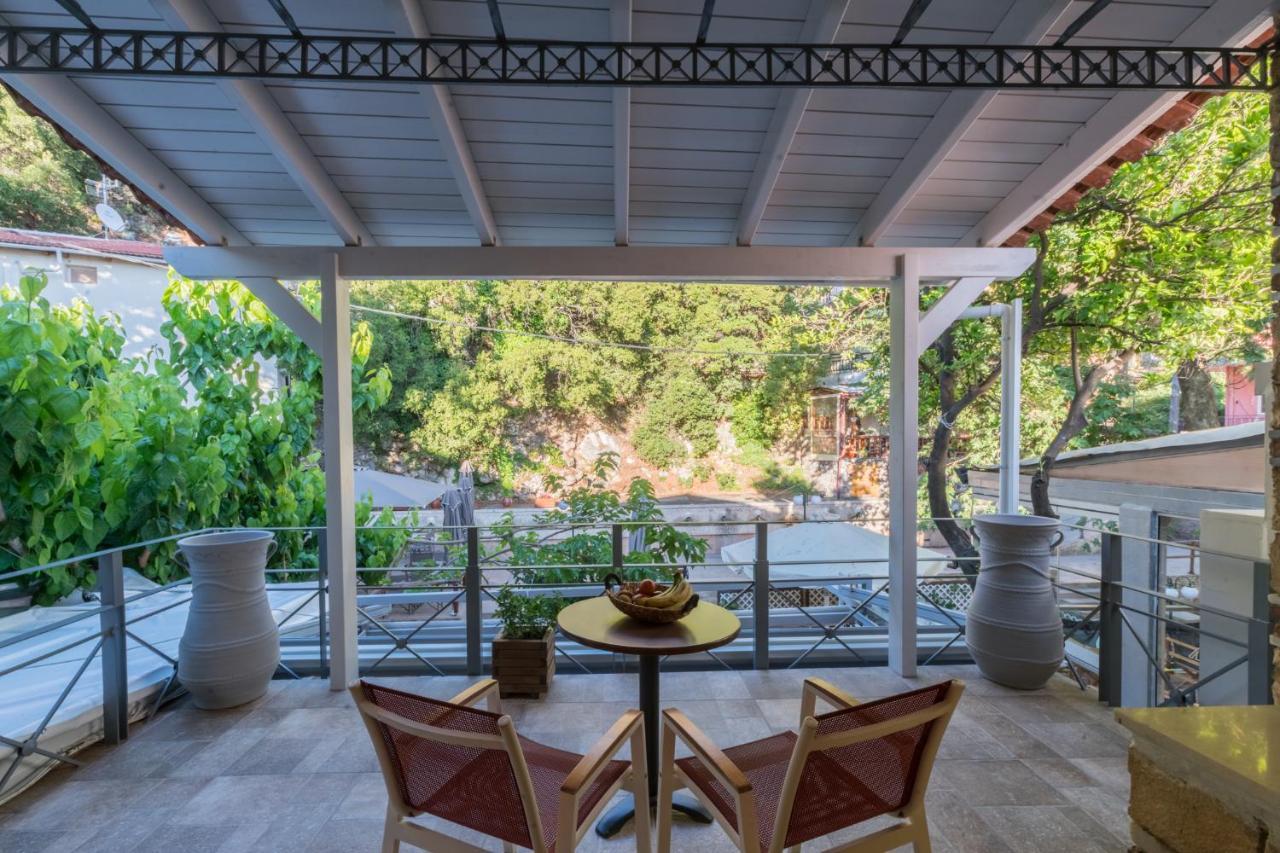 Casa Leone, Cosy Apartment Overlooking The Square Spílion エクステリア 写真