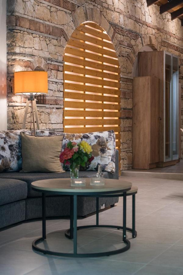 Casa Leone, Cosy Apartment Overlooking The Square Spílion エクステリア 写真
