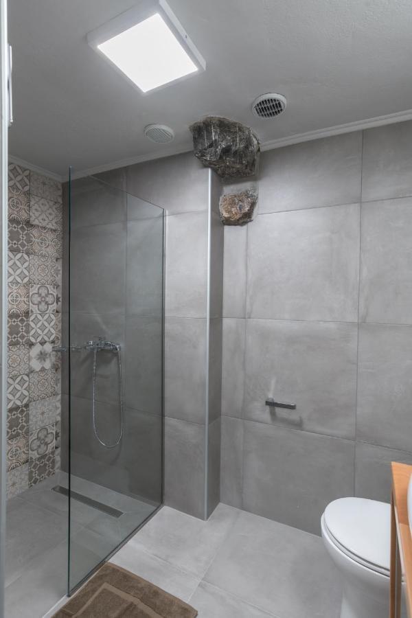 Casa Leone, Cosy Apartment Overlooking The Square Spílion エクステリア 写真