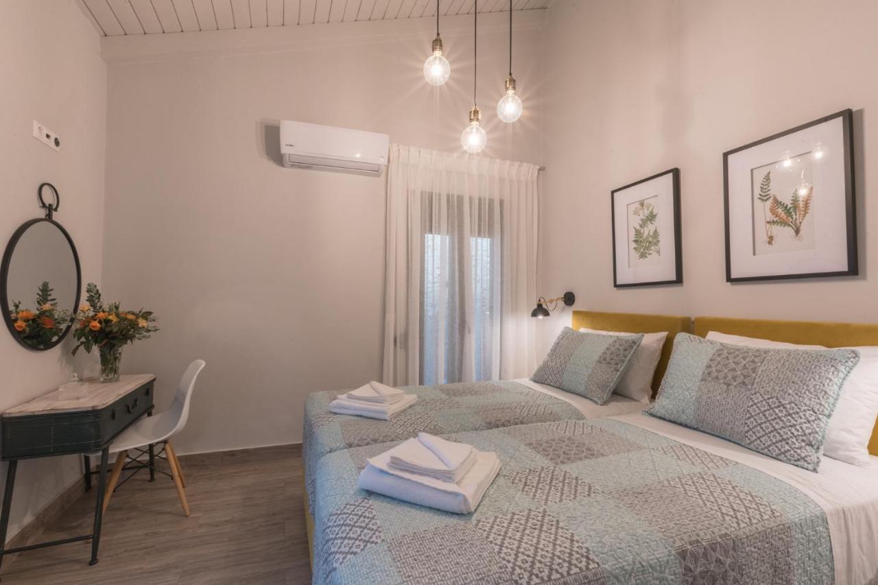 Casa Leone, Cosy Apartment Overlooking The Square Spílion エクステリア 写真