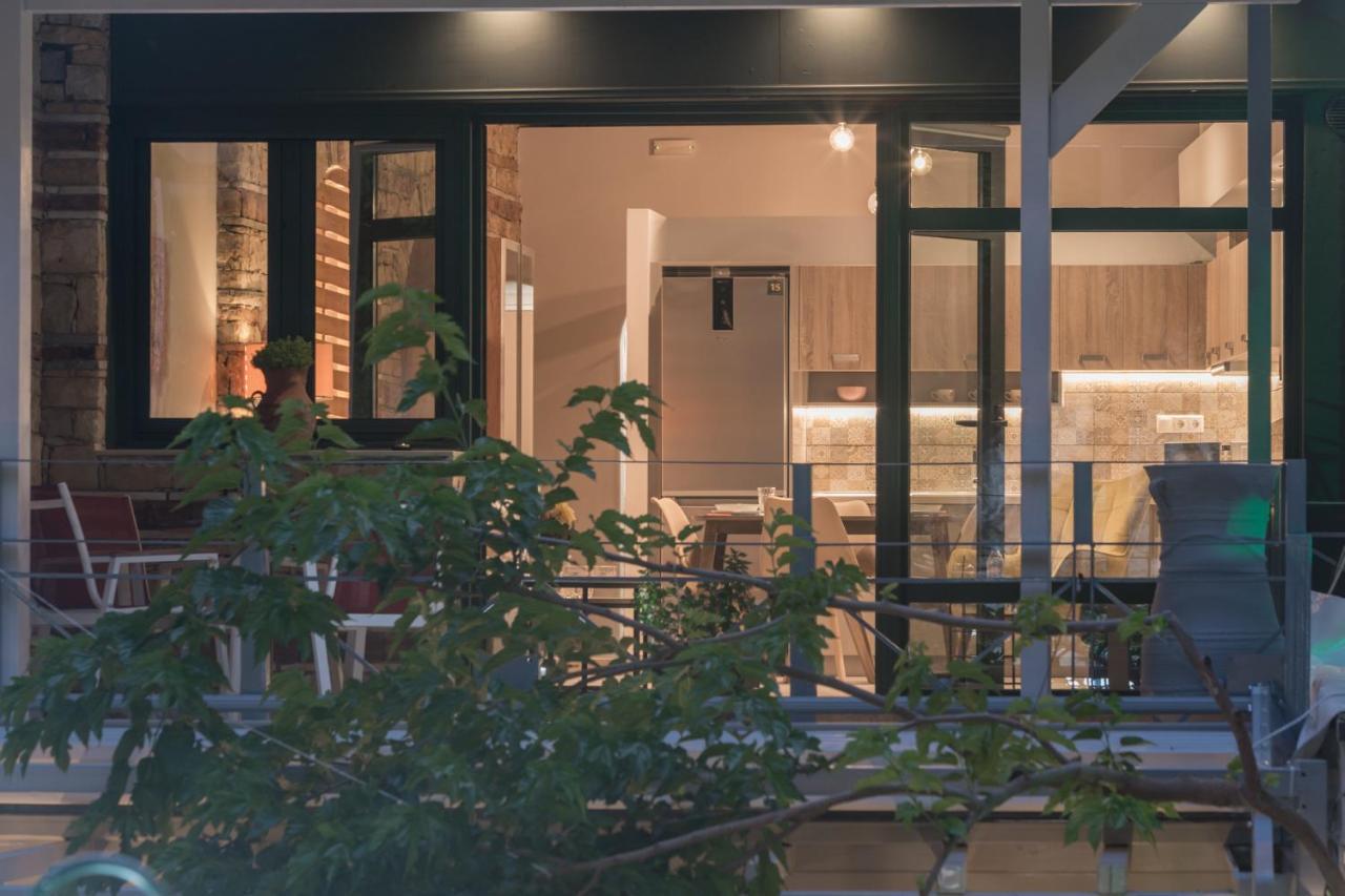 Casa Leone, Cosy Apartment Overlooking The Square Spílion エクステリア 写真